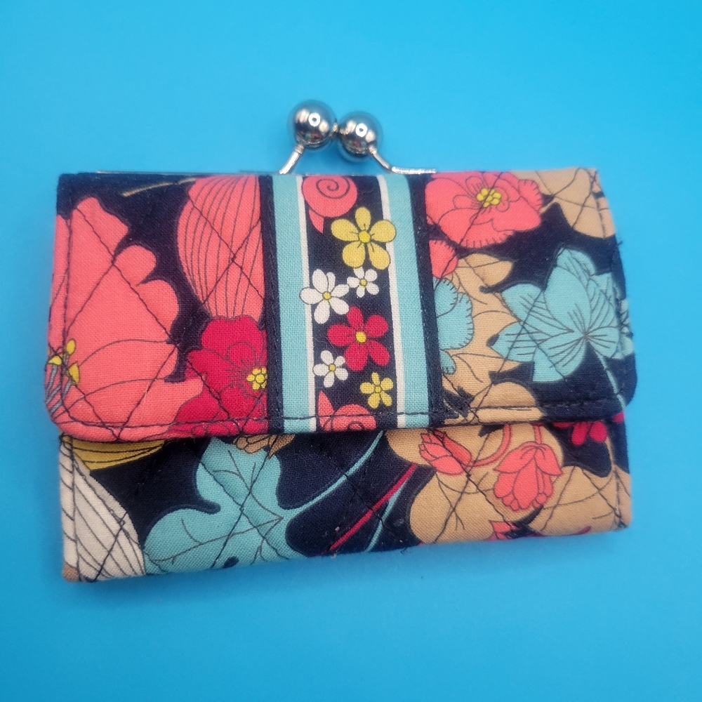 Vera Bradley's Vintage Billfold Wallet Floral